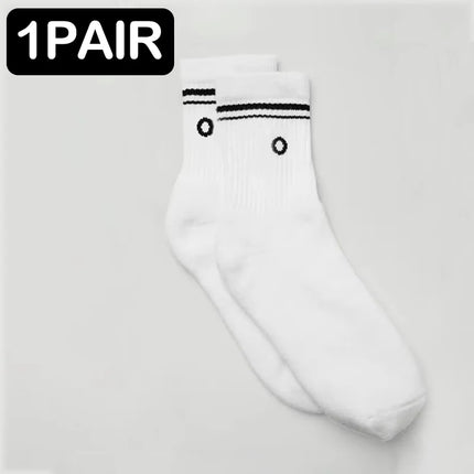 4 Pairs Fashion Alphabet Printed Yoga Mid Tube Socks Unisex Pure Cotton Sweat Absorbing Breathable Classic Outdoor Leisure Daily